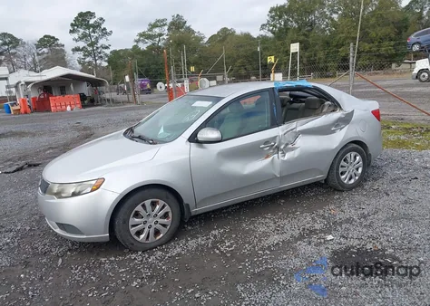 2013 Kia Forte Lx z USA, uszkodzony, nr VIN KNAFT4A2XD5654731